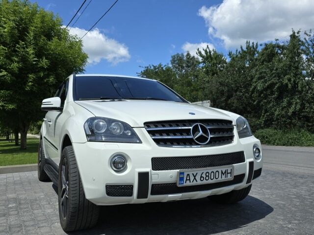 Білий Мерседес МЛ 550, об'ємом двигуна 5.5 л та пробігом 200 тис. км за 11500 $, фото 11 на Automoto.ua