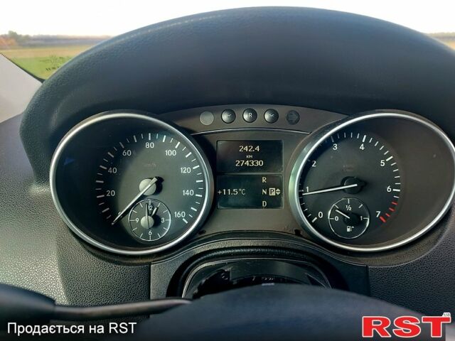 Білий Мерседес МЛ класс, об'ємом двигуна 3.5 л та пробігом 274 тис. км за 14000 $, фото 12 на Automoto.ua