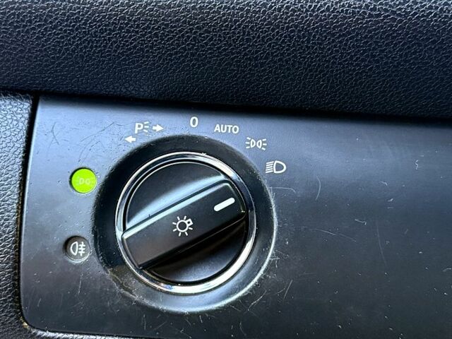 Белый Мерседес МЛ класс, объемом двигателя 3 л и пробегом 342 тыс. км за 16500 $, фото 10 на Automoto.ua