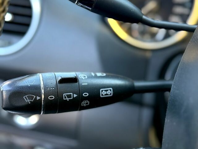 Белый Мерседес МЛ класс, объемом двигателя 3 л и пробегом 342 тыс. км за 16500 $, фото 11 на Automoto.ua