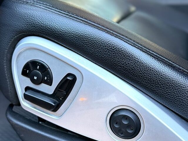 Белый Мерседес МЛ класс, объемом двигателя 3 л и пробегом 342 тыс. км за 16500 $, фото 9 на Automoto.ua