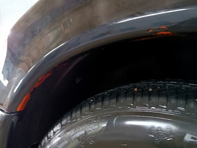 Черный Мерседес МЛ класс, объемом двигателя 2.7 л и пробегом 266 тыс. км за 6400 $, фото 10 на Automoto.ua