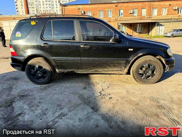 Чорний Мерседес МЛ класс, об'ємом двигуна 2.7 л та пробігом 247 тис. км за 3400 $, фото 4 на Automoto.ua