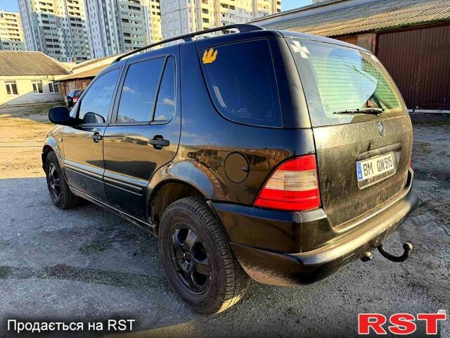 Чорний Мерседес МЛ класс, об'ємом двигуна 2.7 л та пробігом 247 тис. км за 3400 $, фото 2 на Automoto.ua