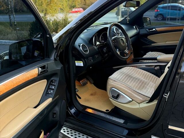 Черный Мерседес МЛ класс, объемом двигателя 3.5 л и пробегом 360 тыс. км за 12000 $, фото 4 на Automoto.ua