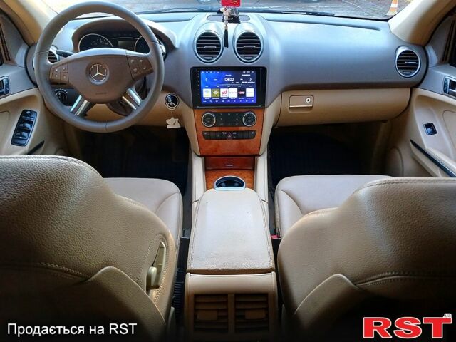 Черный Мерседес МЛ класс, объемом двигателя 3.5 л и пробегом 234 тыс. км за 13500 $, фото 10 на Automoto.ua