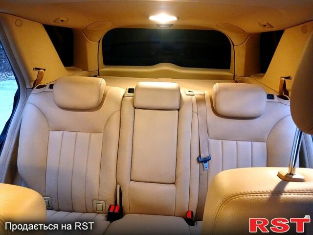 Черный Мерседес МЛ класс, объемом двигателя 3.5 л и пробегом 234 тыс. км за 13500 $, фото 9 на Automoto.ua