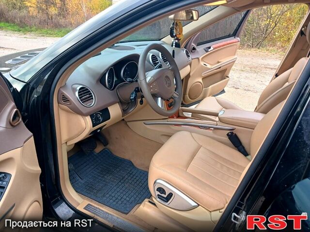 Черный Мерседес МЛ класс, объемом двигателя 3.5 л и пробегом 234 тыс. км за 13500 $, фото 8 на Automoto.ua