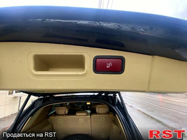 Черный Мерседес МЛ класс, объемом двигателя 3.5 л и пробегом 204 тыс. км за 10200 $, фото 10 на Automoto.ua