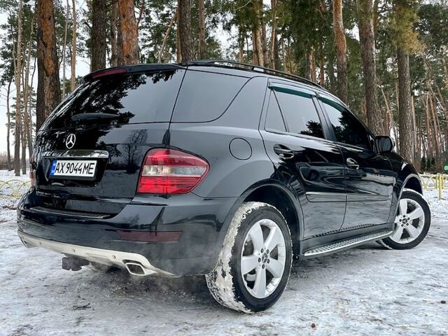 Чорний Мерседес ML-Class, об'ємом двигуна 3.5 л та пробігом 183 тис. км за 14900 $, фото 3 на Automoto.ua