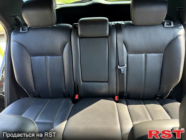 Черный Мерседес МЛ класс, объемом двигателя 3 л и пробегом 165 тыс. км за 18200 $, фото 11 на Automoto.ua