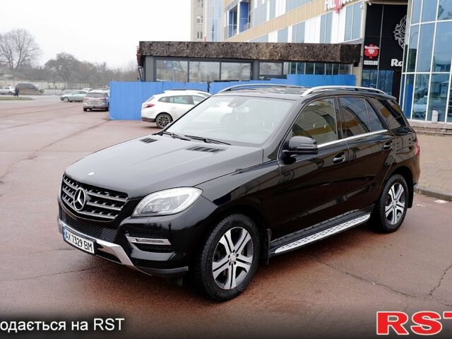 Чорний Мерседес МЛ класс, об'ємом двигуна 3 л та пробігом 255 тис. км за 25000 $, фото 1 на Automoto.ua