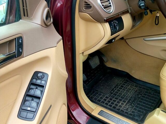 Красный Мерседес МЛ класс, объемом двигателя 3.5 л и пробегом 345 тыс. км за 13000 $, фото 5 на Automoto.ua