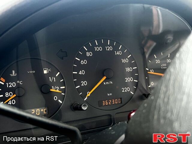 Мерседес МЛ класс, объемом двигателя 2.7 л и пробегом 360 тыс. км за 5000 $, фото 12 на Automoto.ua