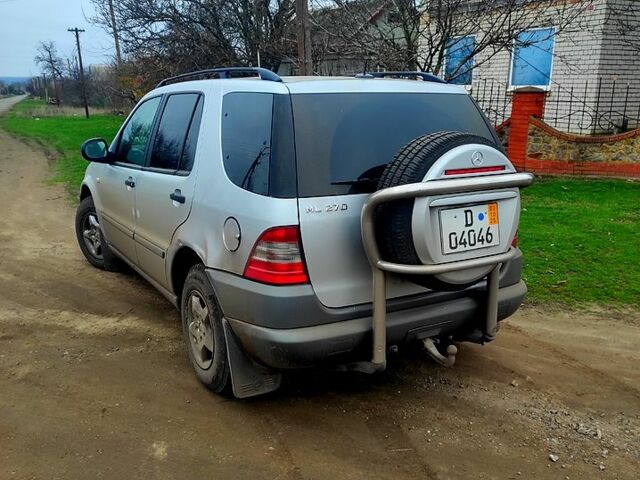 Мерседес МЛ класс, об'ємом двигуна 2.7 л та пробігом 350 тис. км за 5200 $, фото 2 на Automoto.ua