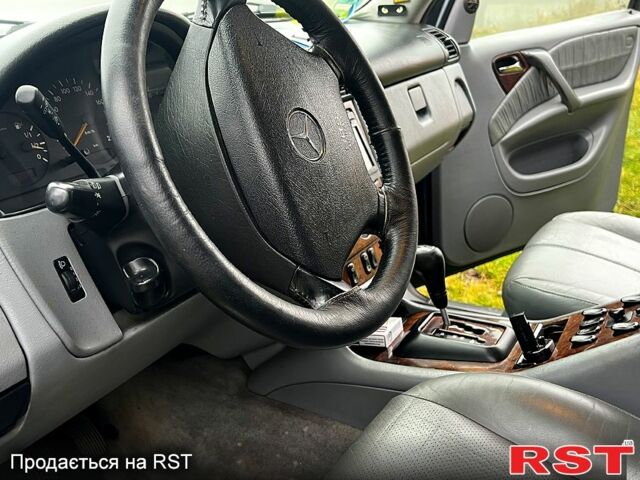 Мерседес МЛ класс, объемом двигателя 2.7 л и пробегом 360 тыс. км за 5000 $, фото 11 на Automoto.ua