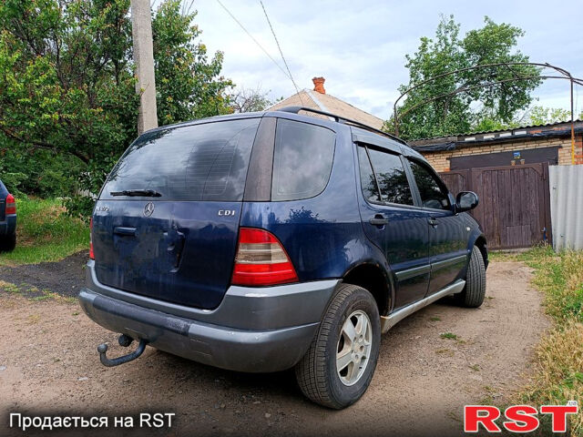 Мерседес МЛ класс, объемом двигателя 2.7 л и пробегом 340 тыс. км за 4700 $, фото 2 на Automoto.ua