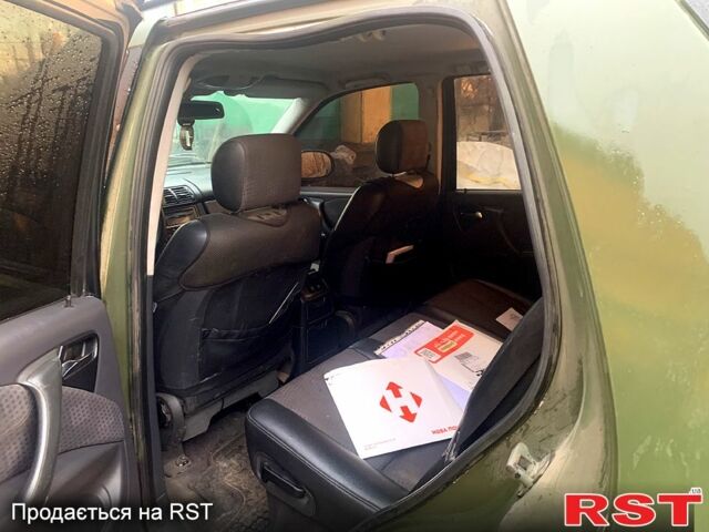 Мерседес МЛ класс, объемом двигателя 2.7 л и пробегом 400 тыс. км за 4200 $, фото 4 на Automoto.ua