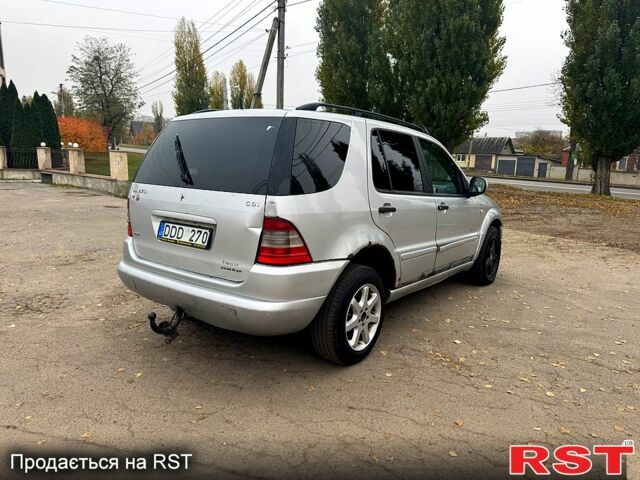 Мерседес МЛ класс, объемом двигателя 2.7 л и пробегом 375 тыс. км за 2999 $, фото 4 на Automoto.ua