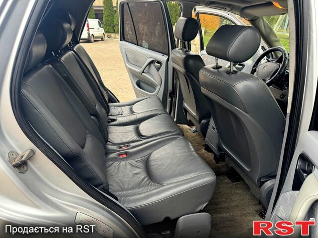 Мерседес МЛ класс, объемом двигателя 2.7 л и пробегом 375 тыс. км за 2999 $, фото 11 на Automoto.ua