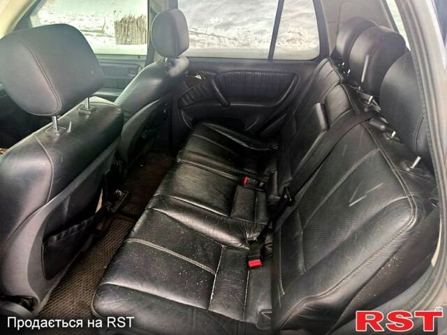 Мерседес МЛ класс, объемом двигателя 2.7 л и пробегом 400 тыс. км за 3800 $, фото 6 на Automoto.ua