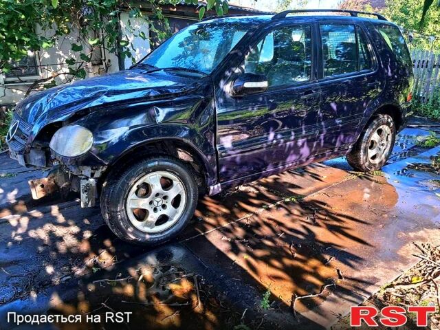 Мерседес МЛ класс, объемом двигателя 2.7 л и пробегом 205 тыс. км за 1700 $, фото 2 на Automoto.ua