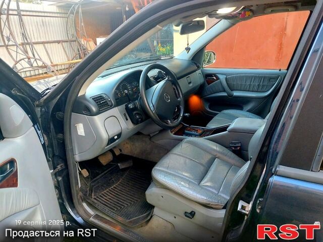 Мерседес МЛ класс, об'ємом двигуна 2.7 л та пробігом 367 тис. км за 3800 $, фото 5 на Automoto.ua