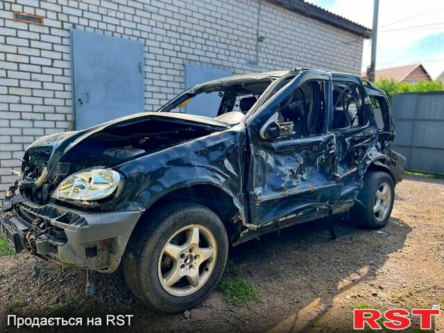 Мерседес МЛ класс, объемом двигателя 3.7 л и пробегом 400 тыс. км за 1600 $, фото 1 на Automoto.ua