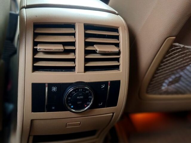 Мерседес МЛ класс, об'ємом двигуна 3 л та пробігом 324 тис. км за 11000 $, фото 7 на Automoto.ua