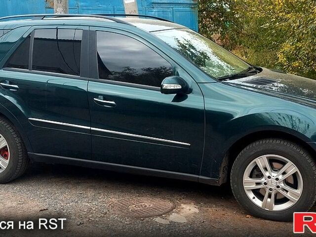 Мерседес МЛ класс, об'ємом двигуна 3 л та пробігом 324 тис. км за 11000 $, фото 1 на Automoto.ua