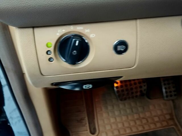 Мерседес МЛ класс, об'ємом двигуна 3 л та пробігом 324 тис. км за 11000 $, фото 8 на Automoto.ua