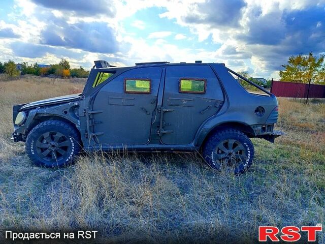 Мерседес МЛ класс, об'ємом двигуна 3 л та пробігом 360 тис. км за 4500 $, фото 1 на Automoto.ua