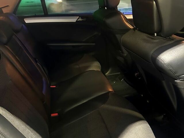 Мерседес МЛ класс, объемом двигателя 3.2 л и пробегом 300 тыс. км за 5900 $, фото 11 на Automoto.ua