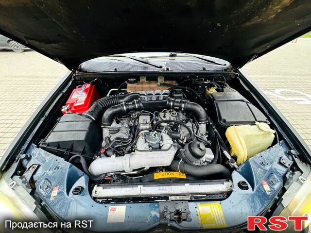 Мерседес МЛ класс, объемом двигателя 4 л и пробегом 256 тыс. км за 3750 $, фото 11 на Automoto.ua