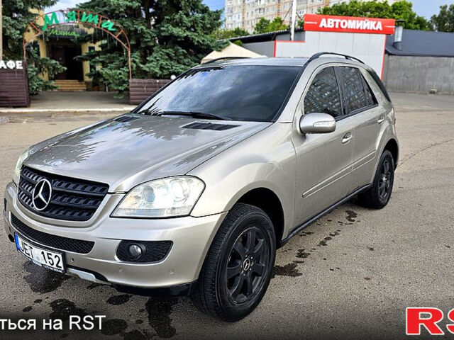 Мерседес МЛ класс, объемом двигателя 3 л и пробегом 253 тыс. км за 8200 $, фото 1 на Automoto.ua
