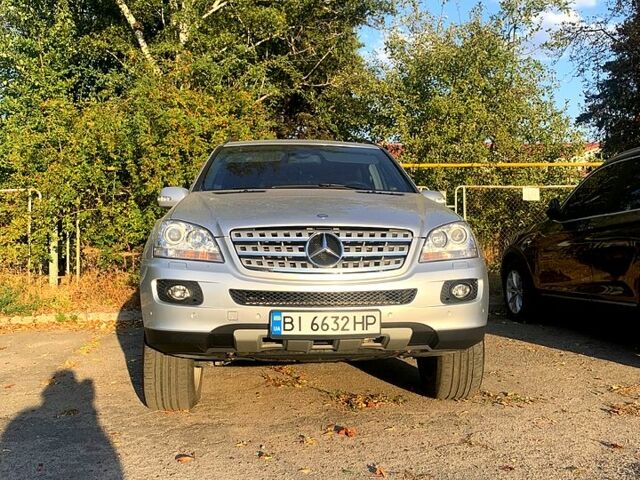 Мерседес МЛ класс, объемом двигателя 3.5 л и пробегом 98 тыс. км за 12600 $, фото 4 на Automoto.ua