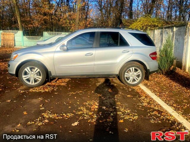 Мерседес ML-Class, об'ємом двигуна 3.6 л та пробігом 287 тис. км за 9700 $, фото 1 на Automoto.ua