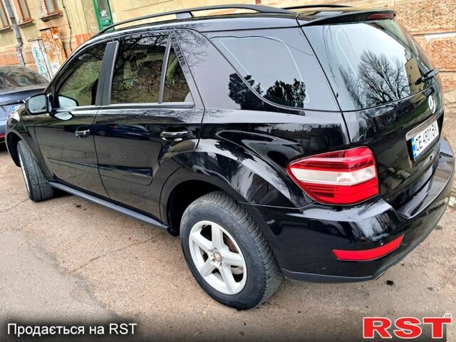 Мерседес МЛ класс, объемом двигателя 3 л и пробегом 281 тыс. км за 13700 $, фото 2 на Automoto.ua