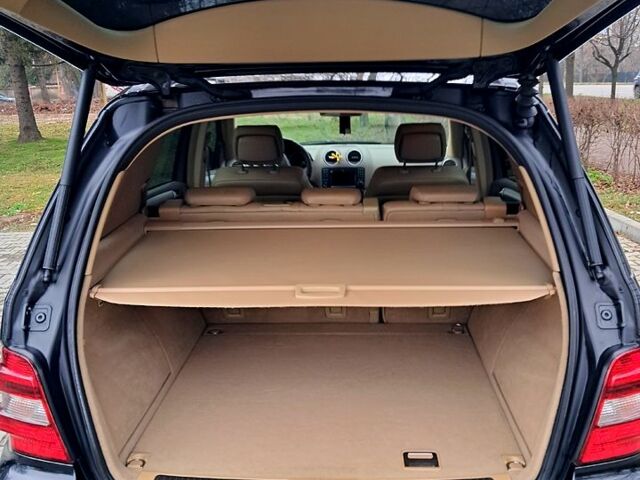 Мерседес МЛ класс, объемом двигателя 3 л и пробегом 281 тыс. км за 13700 $, фото 4 на Automoto.ua