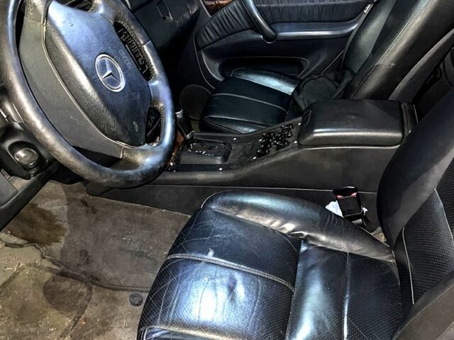 Мерседес МЛ класс 1997 у Вышгороде на Automoto.ua Сірий Мерседес МЛ класс, об'ємом двигуна 3.2 л та пробігом 300 тис. км за 4500 $, фото 2 на Automoto.ua