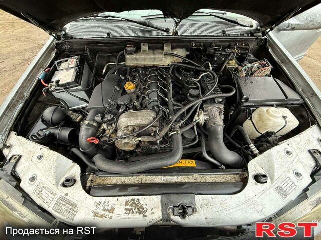 Серый Мерседес МЛ класс, объемом двигателя 2.7 л и пробегом 267 тыс. км за 3700 $, фото 8 на Automoto.ua