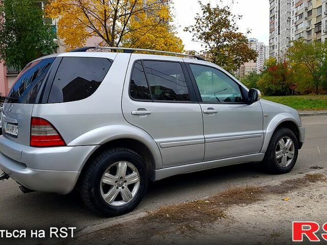 Мерседес МЛ класс 2001 в Киеве на Automoto.ua Серый Мерседес МЛ класс, объемом двигателя 4.3 л и пробегом 270 тыс. км за 6500 $, фото 3 на Automoto.ua