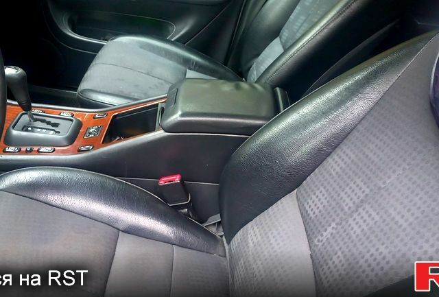 Серый Мерседес МЛ класс, объемом двигателя 2.7 л и пробегом 342 тыс. км за 3700 $, фото 7 на Automoto.ua