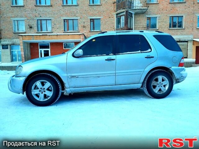 Сірий Мерседес ML-Class, об'ємом двигуна 3.7 л та пробігом 345 тис. км за 8900 $, фото 4 на Automoto.ua