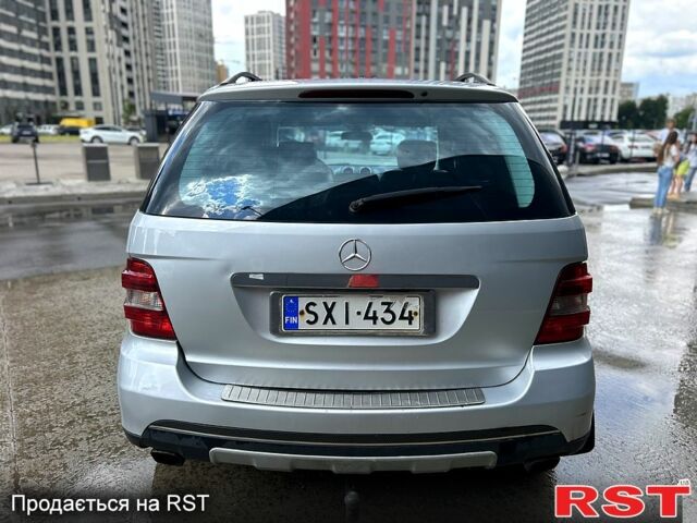 Мерседес МЛ класс 2007 у Києві на Automoto.ua Сірий Мерседес МЛ класс, об'ємом двигуна 3 л та пробігом 287 тис. км за 6000 $, фото 2 на Automoto.ua