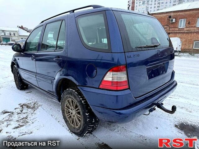 Синій Мерседес МЛ класс, об'ємом двигуна 2.7 л та пробігом 278 тис. км за 3700 $, фото 2 на Automoto.ua