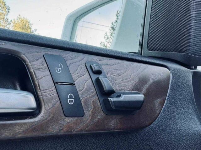 Белый Мерседес МЛ, объемом двигателя 3 л и пробегом 156 тыс. км за 21500 $, фото 14 на Automoto.ua