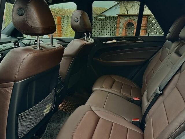 Белый Мерседес МЛ, объемом двигателя 3 л и пробегом 147 тыс. км за 21999 $, фото 11 на Automoto.ua