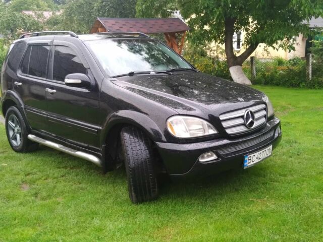 Чорний Мерседес МЛ, об'ємом двигуна 3.2 л та пробігом 281 тис. км за 5500 $, фото 2 на Automoto.ua