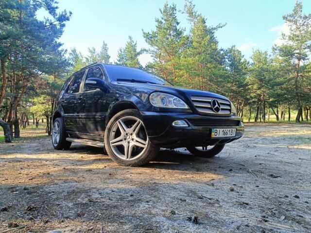 Чорний Мерседес МЛ, об'ємом двигуна 2.7 л та пробігом 500 тис. км за 7500 $, фото 2 на Automoto.ua